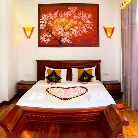 Antonios Villa Hotel Siem Reap Exterior foto