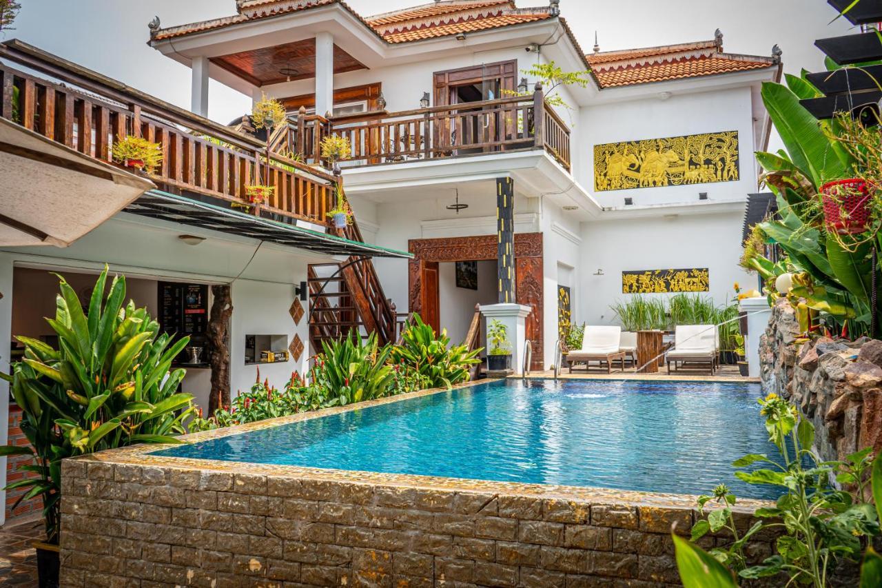 Antonios Villa Hotel Siem Reap Exterior foto